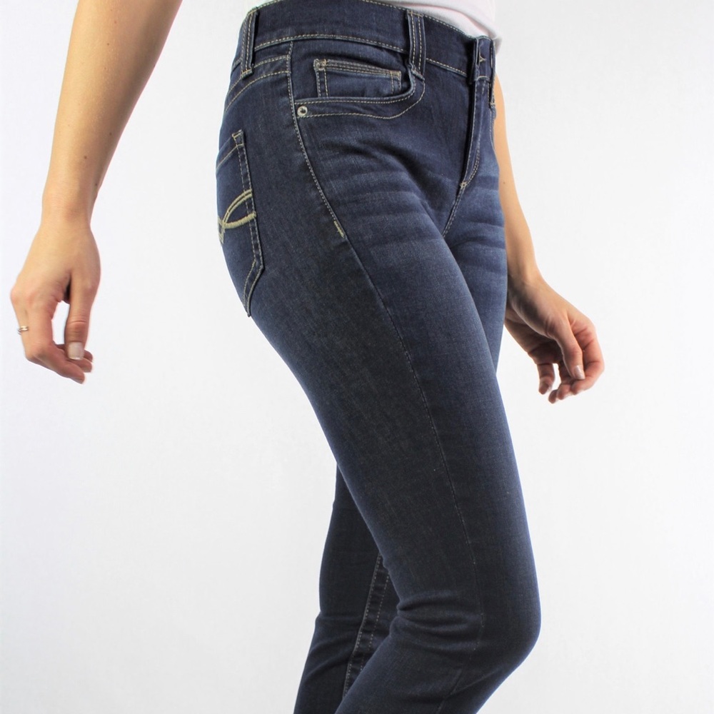 Dark Wash Skinny Jeans    NWT